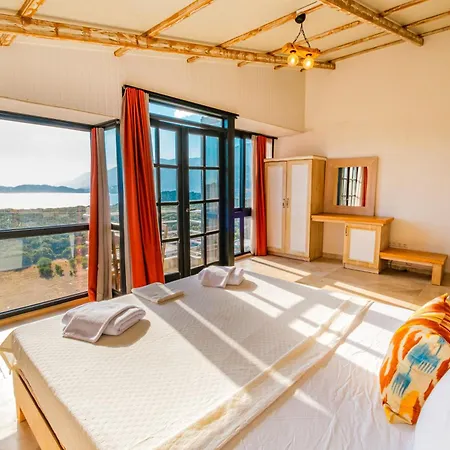 Hotel Lisia Luvora *